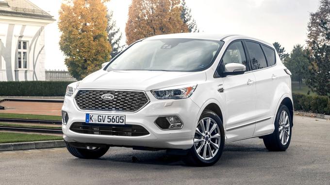 Comparé à un modèle classique, l'entretien n'est pas plus coûteux, la garantie est similaire et le surcoût à l'achat n'est que de 100 euros (le tarif débute à 29 100 euros).