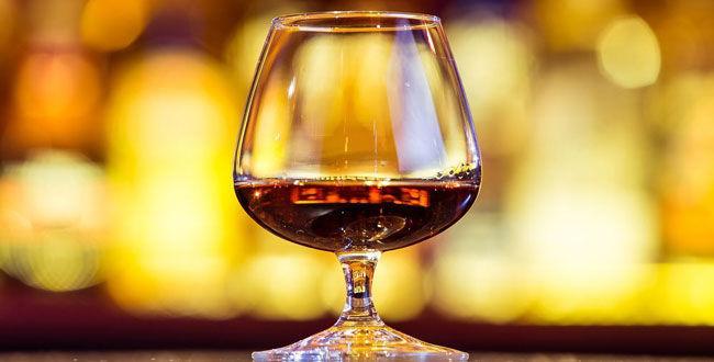 Enchères record pour une très rare bouteille de whisky