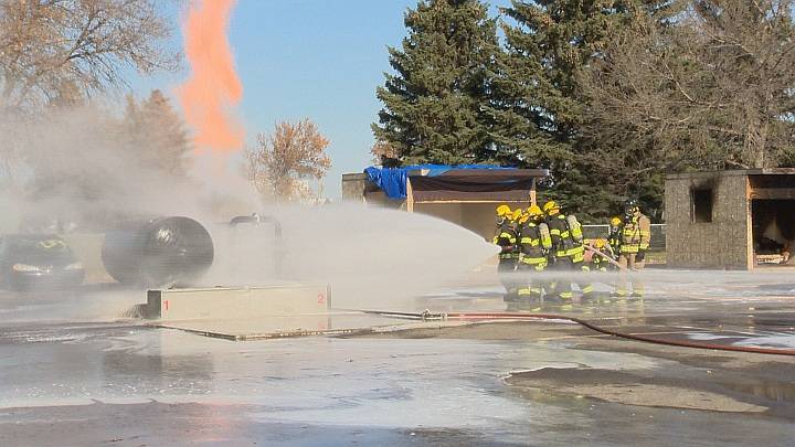 Lethbridge Fire and EMS hold live fire training simulation for new recruits – Lethbridge