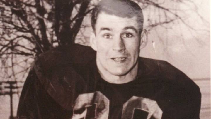 Bomber great auctioning off Ring of Honour jersey to pay for visits to sick son – Winnipeg