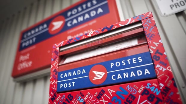 Canada Post back-to-work bill passes during late night Commons sitting