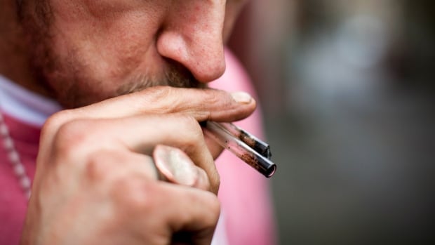 10 people die from illicit drug overdoses every day in Canada, study suggests