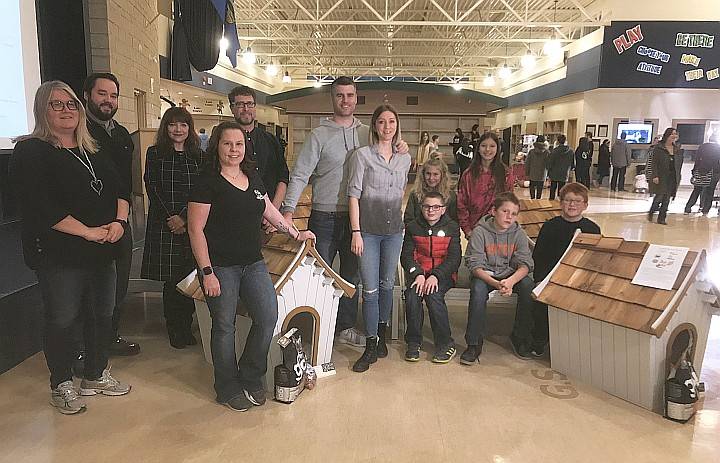 Lethbridge middle school students donate dog houses to families in need – Lethbridge