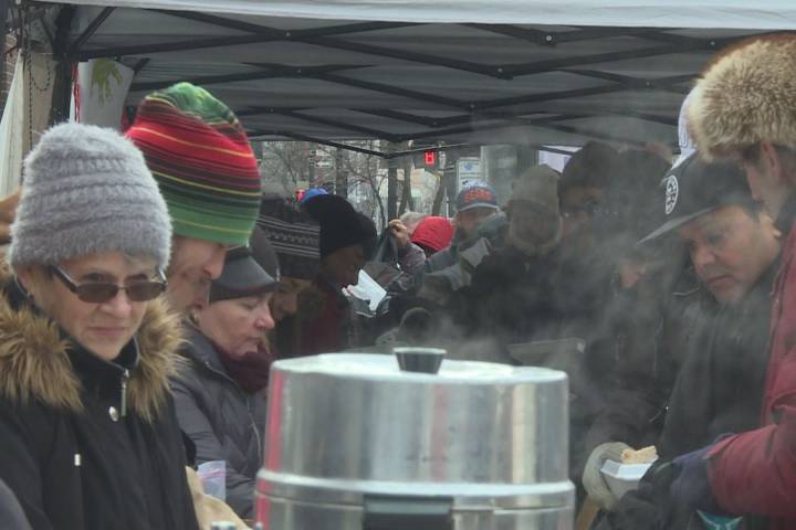 Bimonthly, volunteer-run street buffet helps Montreal’s homeless get back on their feet – Montreal