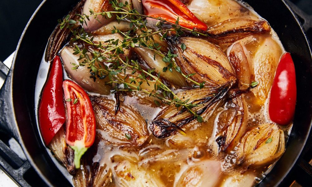 Chile-Glazed Shallots Are an Ideal Vegetarian Thanksgiving Side