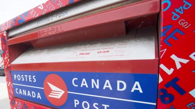 Sides ‘far apart’ in Canada Post talks despite mediation, postal union says