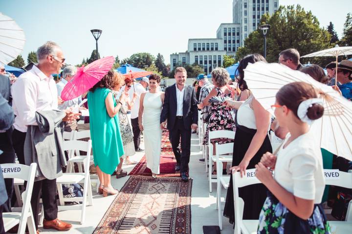Marriage in the council chambers? Vancouver politician proposes City Hall weddings – BC