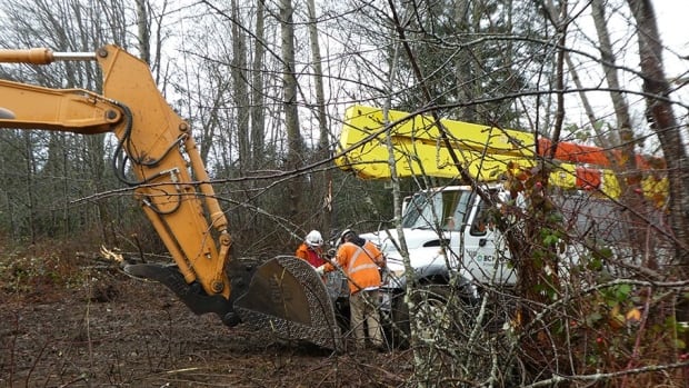 BC Hydro crews rebuilding parts of electrical grid in race to restore power