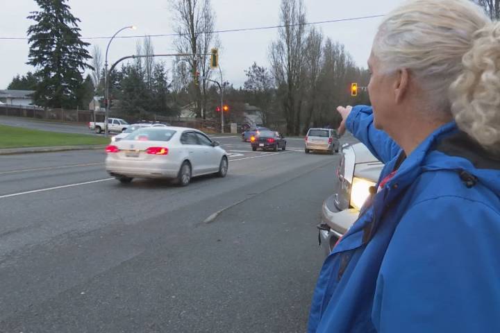 She raced to help a victim in a serious Nanaimo car crash — then someone stole her phone