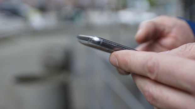 Canadian wireless prices down, still higher than most G7 countries