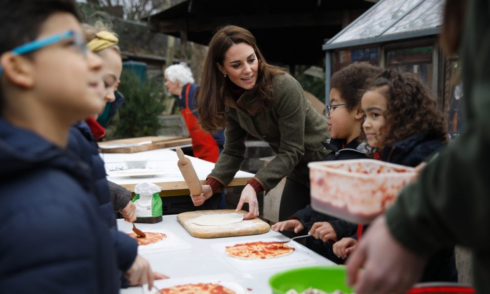 Has the Queen of England Ever Eaten Pizza?