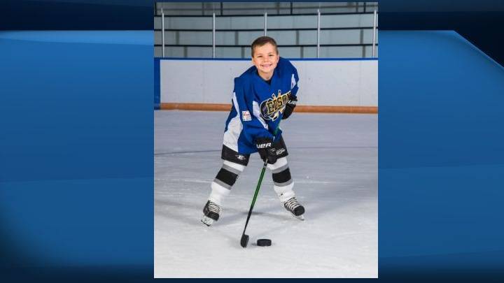 Edson’s hockey community bands together to support Mounties’ son killed in crash – Edmonton
