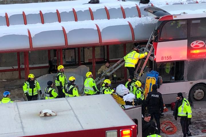 IN PHOTOS: Ottawa bus crash that killed 3 left a ‘chaotic’ scene – National