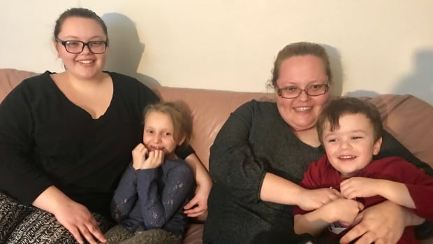 Regina mother faces deportation to Hungary, forcible separation from her 4-year-old Canadian son