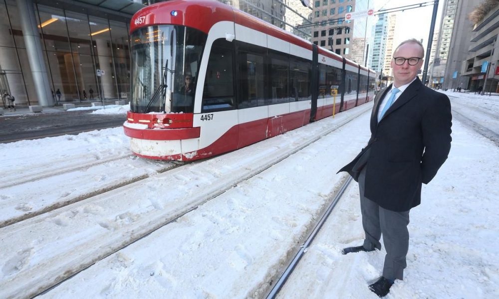Delaying Waterfront LRT would cost billions in lost tax revenue, productivity: BIA report