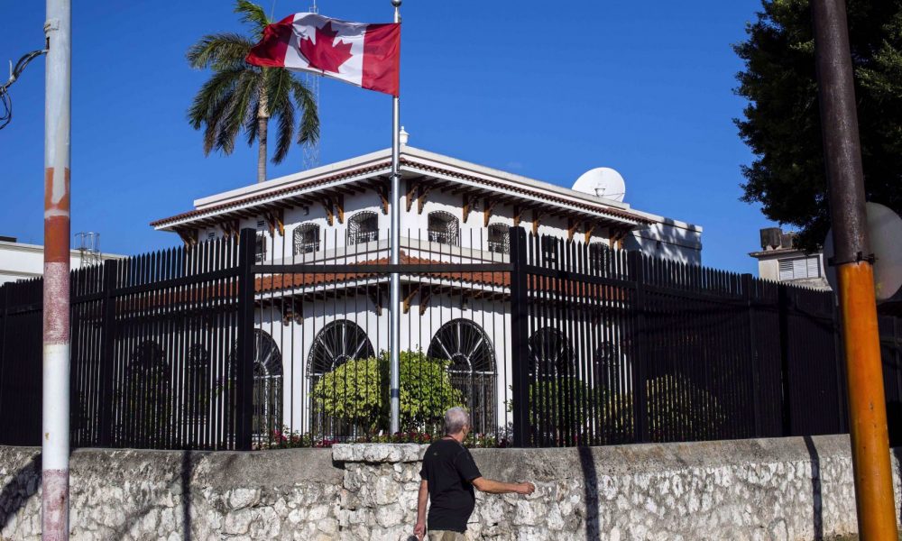 Le Canada a-t-il mis ses diplomates en danger, à Cuba?