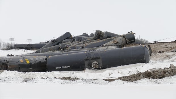 ‘You can smell crude in the air’: Train carrying oil derails near western Manitoba village