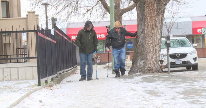 Snowy sidewalks a concern for Kelowna seniors – Okanagan